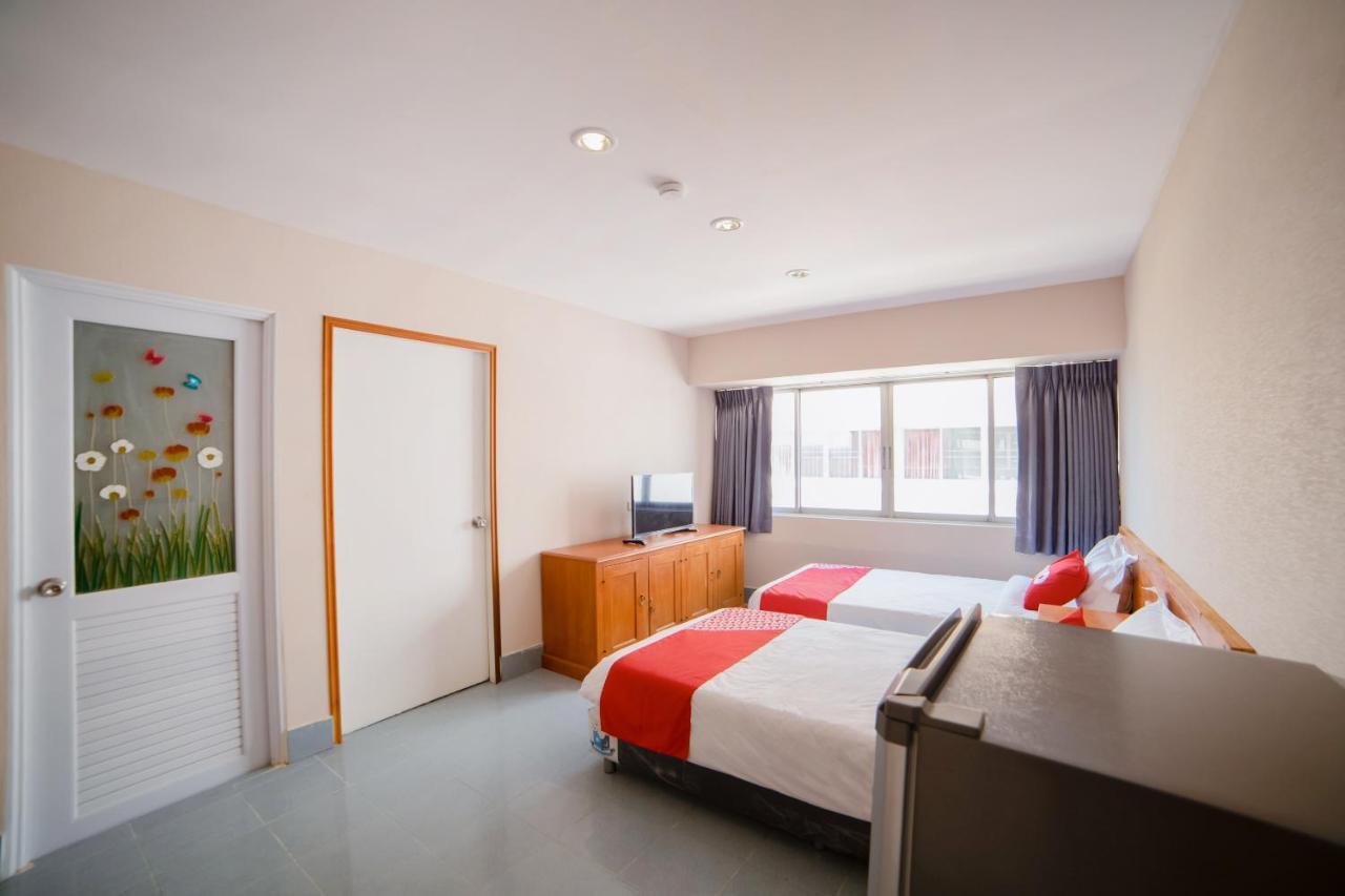 Oyo 602 L'Hotel بانكوك المظهر الخارجي الصورة